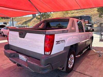2003 Chevrolet Avalanche 1500   - Photo 3 - Chula Vista, CA 91911
