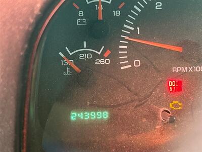 2000 Dodge Durango SLT   - Photo 8 - Chula Vista, CA 91911