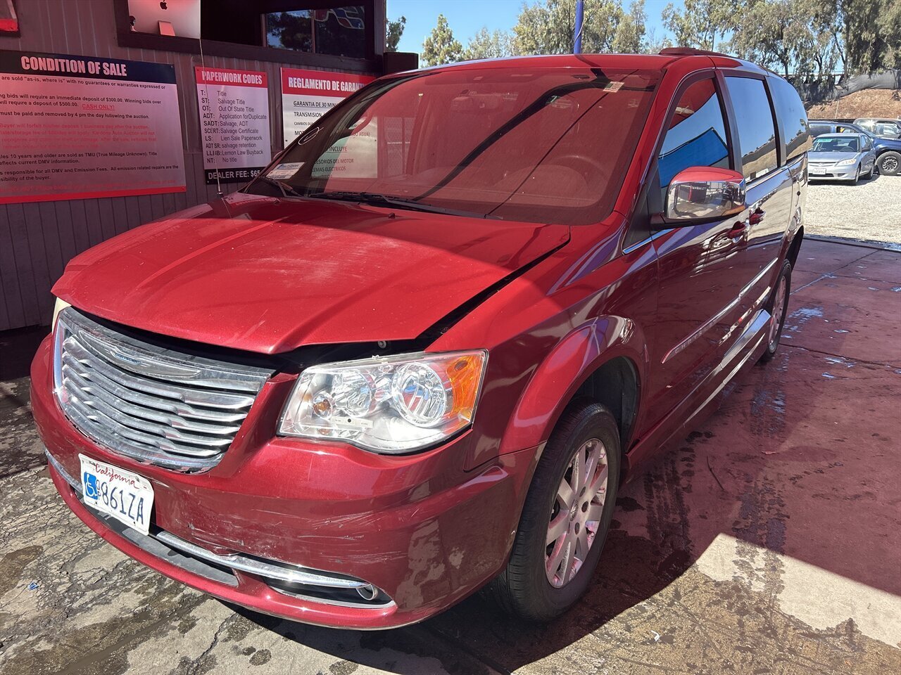 2011 Chrysler Town & Country Touring-L - Photo 1 - Chula Vista, CA 91911