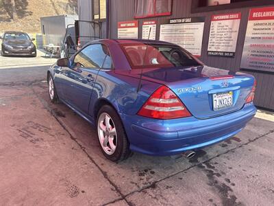 2001 Mercedes-Benz SLK SLK 320   - Photo 2 - Chula Vista, CA 91911