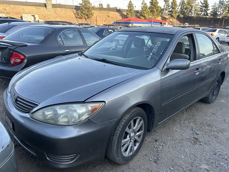 2002 Toyota Camry SE  