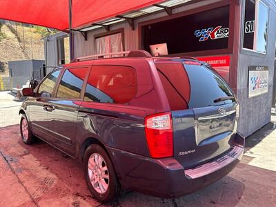 2008 Kia Sedona LX   - Photo 2 - Chula Vista, CA 91911