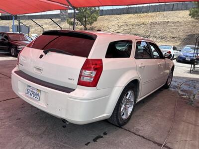 2005 Dodge Magnum SXT   - Photo 3 - Chula Vista, CA 91911
