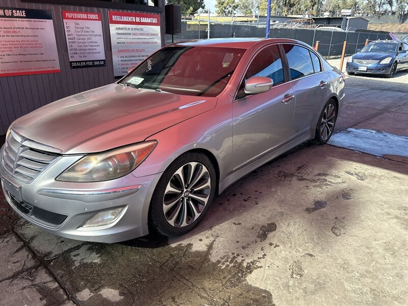 2012 Hyundai Genesis 5.0L R-Spec  