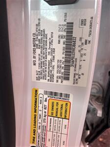 2017 Ford Fusion Hybrid SE   - Photo 8 - Chula Vista, CA 91911