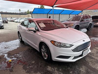2017 Ford Fusion Hybrid SE   - Photo 4 - Chula Vista, CA 91911