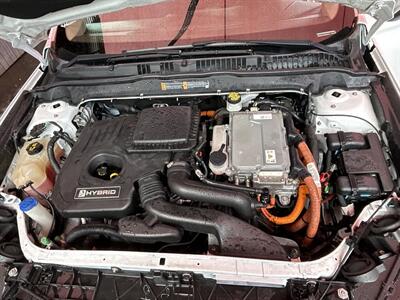2017 Ford Fusion Hybrid SE   - Photo 5 - Chula Vista, CA 91911