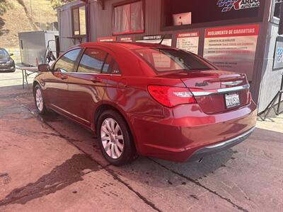 2011 Chrysler 200 Touring   - Photo 2 - Chula Vista, CA 91911