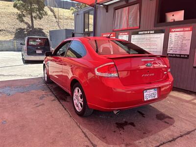2008 Ford Focus SE   - Photo 2 - Chula Vista, CA 91911