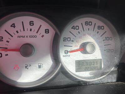 2005 Ford Escape XLT   - Photo 6 - Chula Vista, CA 91911