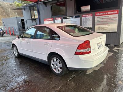 2006 Volvo S40 2.4i   - Photo 2 - Chula Vista, CA 91911