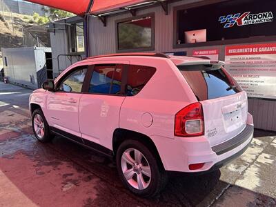 2011 Jeep Compass Sport   - Photo 2 - Chula Vista, CA 91911