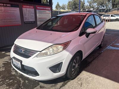2013 Ford Fiesta SE   - Photo 1 - Chula Vista, CA 91911
