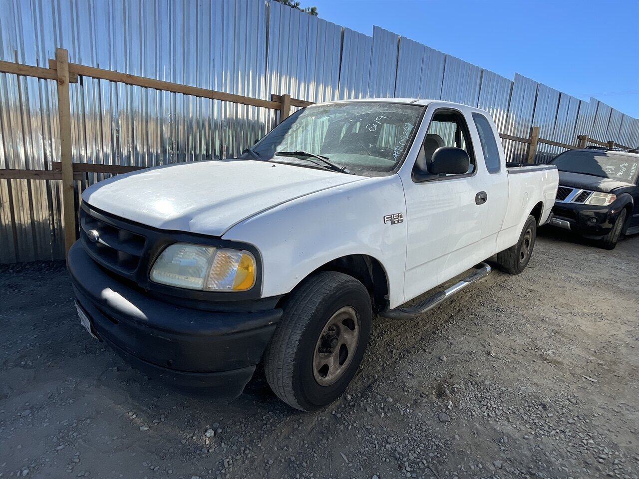 2003 Ford F-150 XL - Photo 1 - Chula Vista, CA 91911