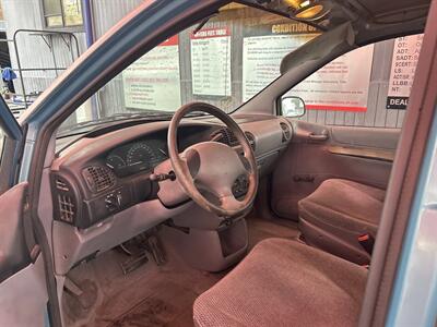 1997 Dodge Caravan   - Photo 4 - Chula Vista, CA 91911