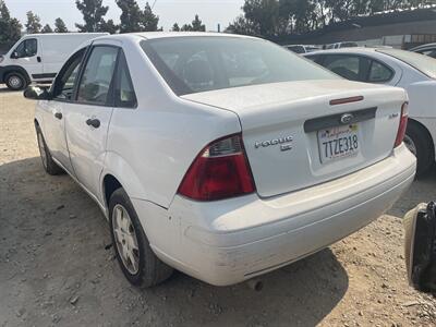 2006 Ford Focus ZX4 S   - Photo 2 - Chula Vista, CA 91911