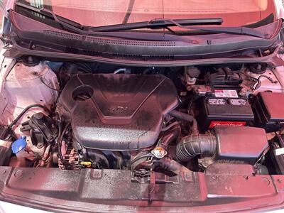 2013 Hyundai ACCENT GLS   - Photo 5 - Chula Vista, CA 91911