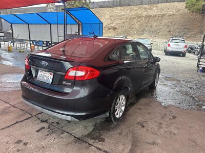 2011 Ford Fiesta SE   - Photo 3 - Chula Vista, CA 91911