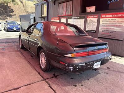 1994 INFINITI J30   - Photo 2 - Chula Vista, CA 91911