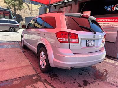 2010 Dodge Journey SXT   - Photo 2 - Chula Vista, CA 91911