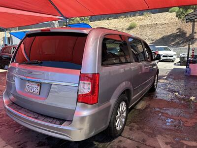 2014 Chrysler Town & Country Touring   - Photo 3 - Chula Vista, CA 91911