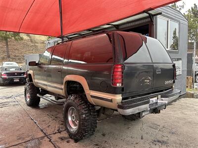 1999 Chevrolet Suburban K2500   - Photo 2 - Chula Vista, CA 91911
