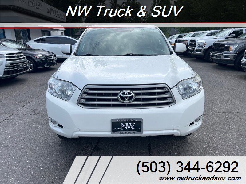 2010 Toyota Highlander SE photo 10