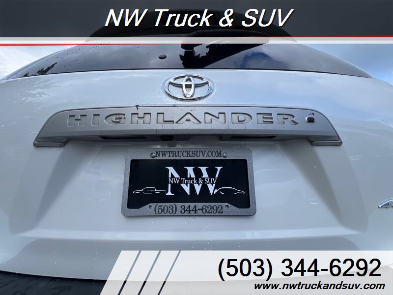 2010 Toyota Highlander SE photo 31