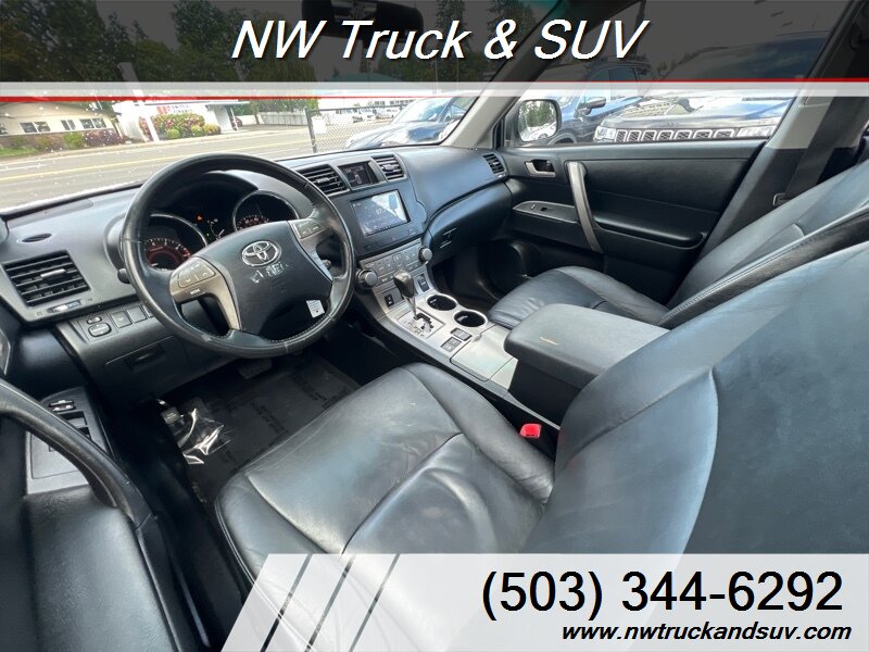 2010 Toyota Highlander SE photo 21