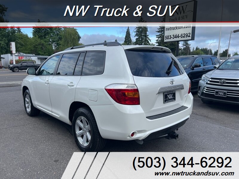 2010 Toyota Highlander SE photo 6