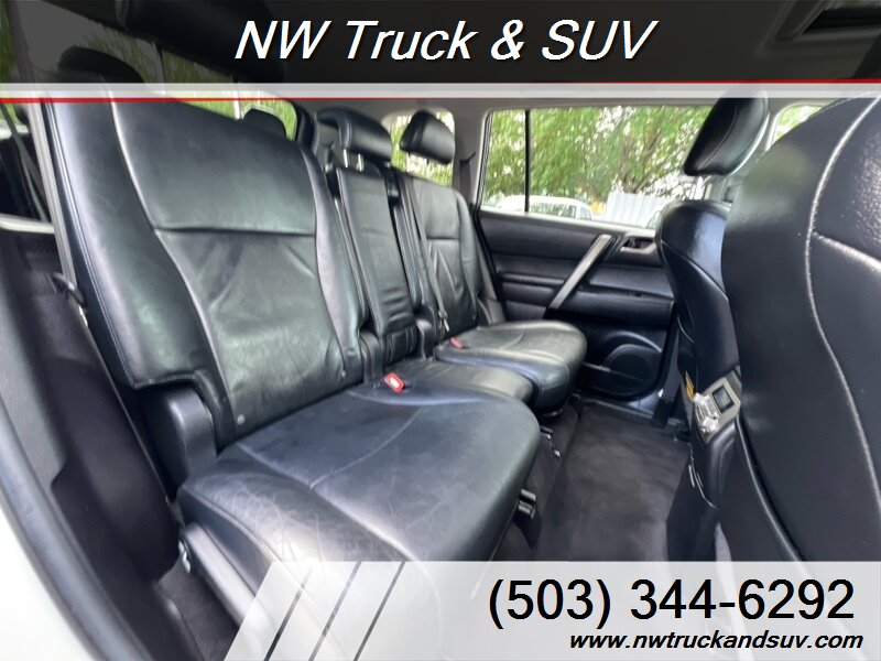 2010 Toyota Highlander SE photo 15