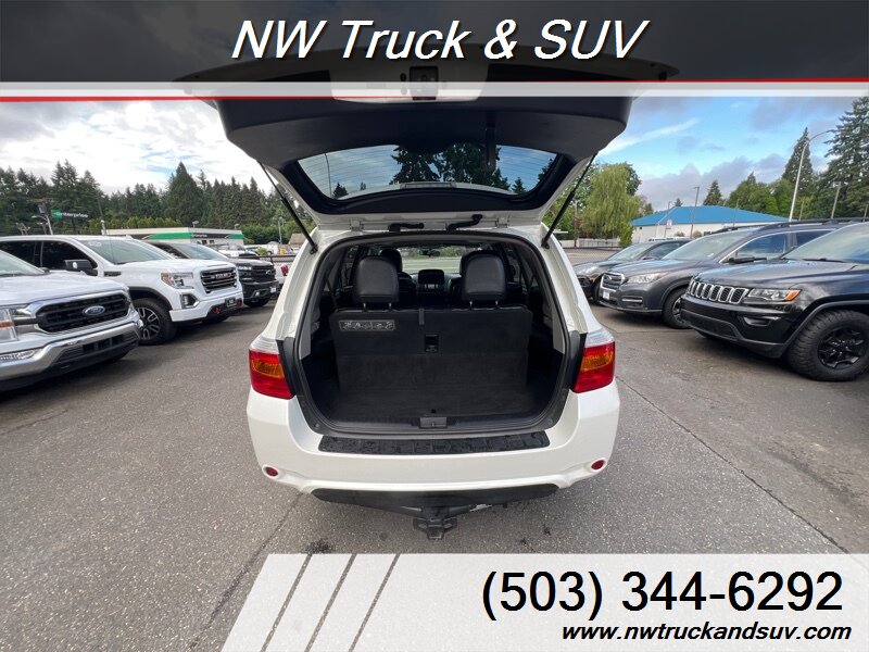 2010 Toyota Highlander SE photo 9