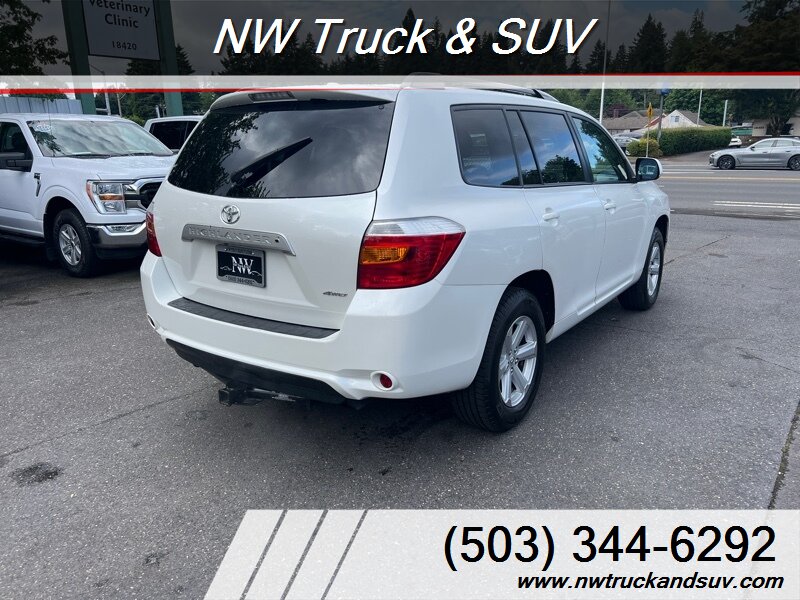 2010 Toyota Highlander SE photo 7