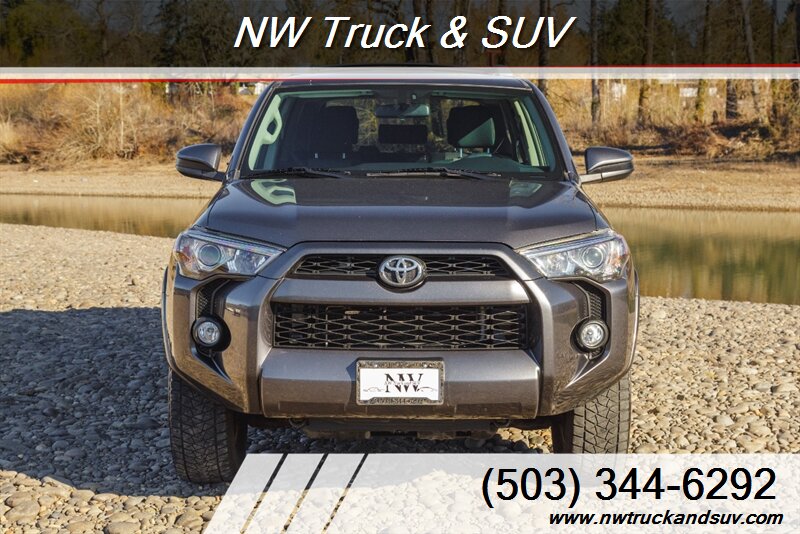 2018 Toyota 4Runner SR5 Premium photo 10