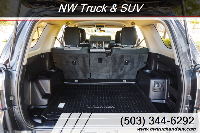 2018 Toyota 4Runner SR5 Premium photo 16