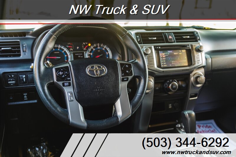 2018 Toyota 4Runner SR5 Premium photo 17