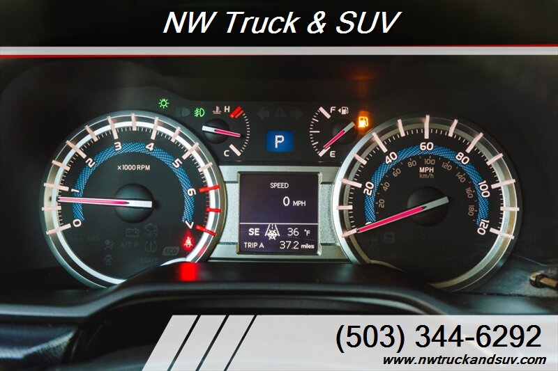2018 Toyota 4Runner SR5 Premium photo 19