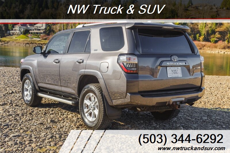2018 Toyota 4Runner SR5 Premium photo 6