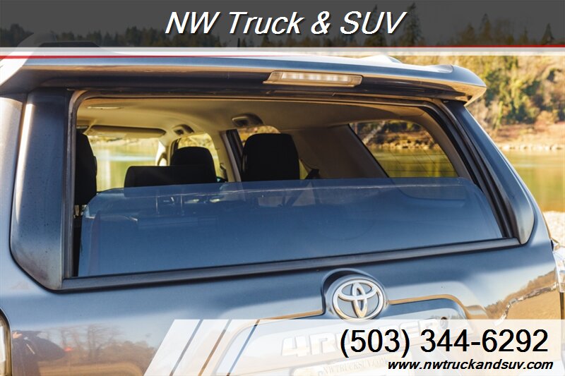 2018 Toyota 4Runner SR5 Premium photo 9