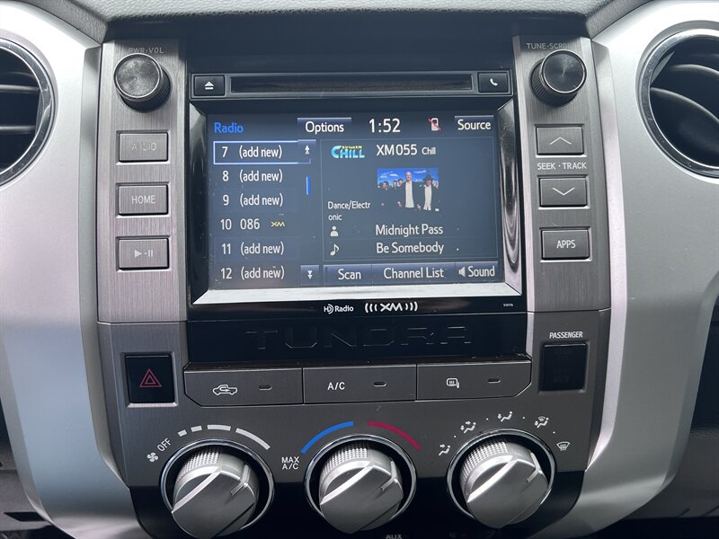 2017 Toyota Tundra SR5 5.7L V8 381hp 401ft. lbs, 2WD, Cloth Interior, backup Camera, Trailer Brake, Bucket Seats, Spray On Bedliner. - Photo 22 - Milwaukie, OR 97267