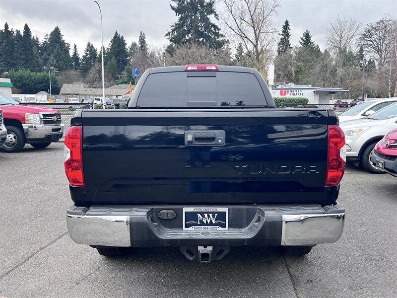 2017 Toyota Tundra SR5 5.7L V8 381hp 401ft. lbs, 2WD, Cloth Interior, backup Camera, Trailer Brake, Bucket Seats, Spray On Bedliner. - Photo 7 - Milwaukie, OR 97267