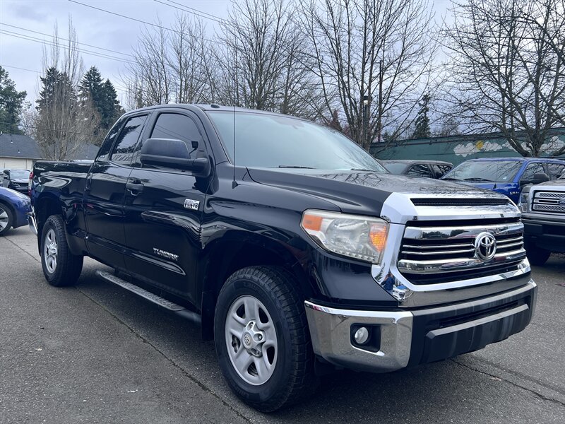 2017 Toyota Tundra SR5 5.7L V8 381hp 401ft. lbs, 2WD, Cloth Interior, backup Camera, Trailer Brake, Bucket Seats, Spray On Bedliner. - Photo 2 - Milwaukie, OR 97267