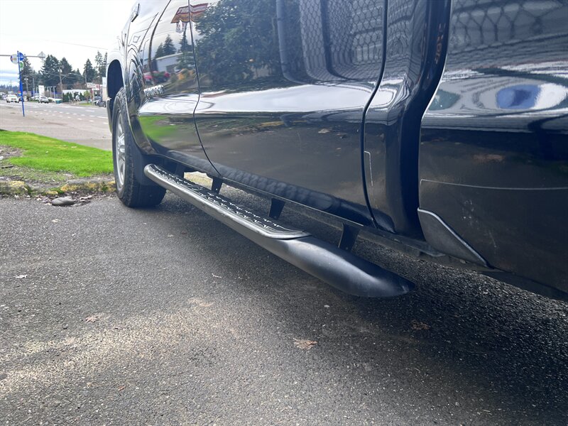 2017 Toyota Tundra SR5 5.7L V8 381hp 401ft. lbs, 2WD, Cloth Interior, backup Camera, Trailer Brake, Bucket Seats, Spray On Bedliner. - Photo 12 - Milwaukie, OR 97267