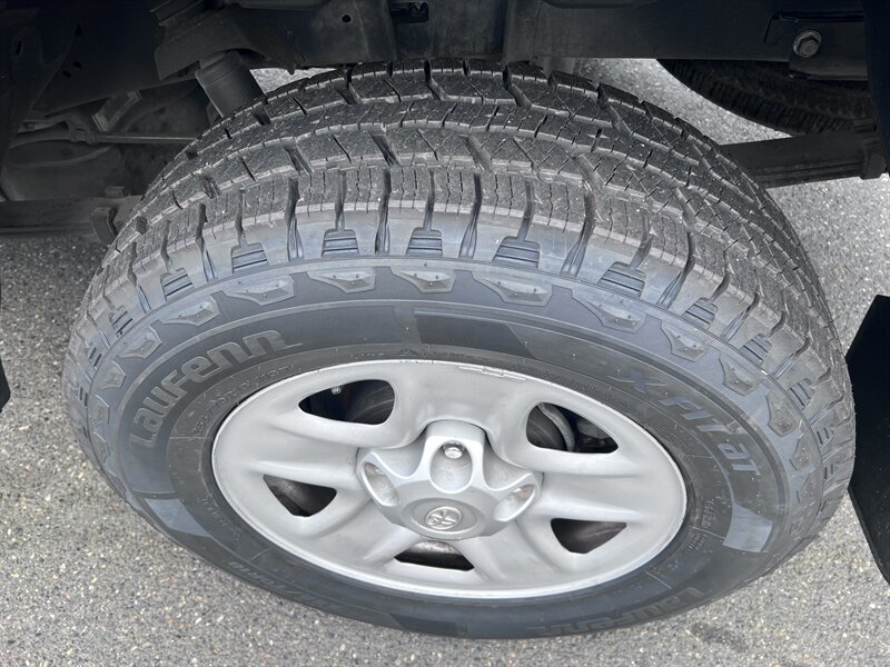 2017 Toyota Tundra SR5 5.7L V8 381hp 401ft. lbs, 2WD, Cloth Interior, backup Camera, Trailer Brake, Bucket Seats, Spray On Bedliner. - Photo 30 - Milwaukie, OR 97267