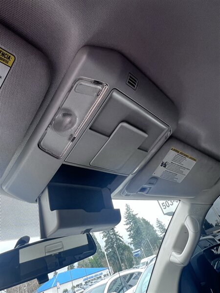 2017 Toyota Tundra SR5 5.7L V8 381hp 401ft. lbs, 2WD, Cloth Interior, backup Camera, Trailer Brake, Bucket Seats, Spray On Bedliner. - Photo 26 - Milwaukie, OR 97267