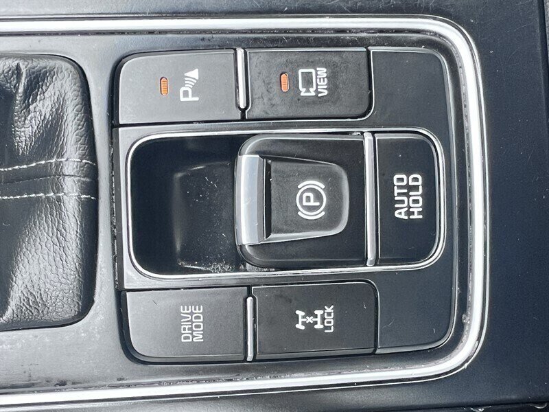 2019 Kia Sorento SXL Limited V6 3.3L V6, AWD, 7 Passenger, Leather Interior, Panoramic Moonroof, Heated and Cooking Seats, Heated Steering Wheel, Navigation, Backup Camera, 360 View Camera, Power Liftgate. - Photo 32 - Milwaukie, OR 97267