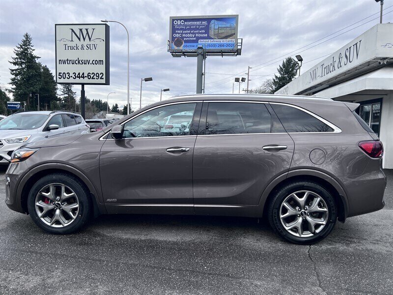 2019 Kia Sorento SXL Limited V6 3.3L V6, AWD, 7 Passenger, Leather Interior, Panoramic Moonroof, Heated and Cooking Seats, Heated Steering Wheel, Navigation, Backup Camera, 360 View Camera, Power Liftgate. - Photo 4 - Milwaukie, OR 97267