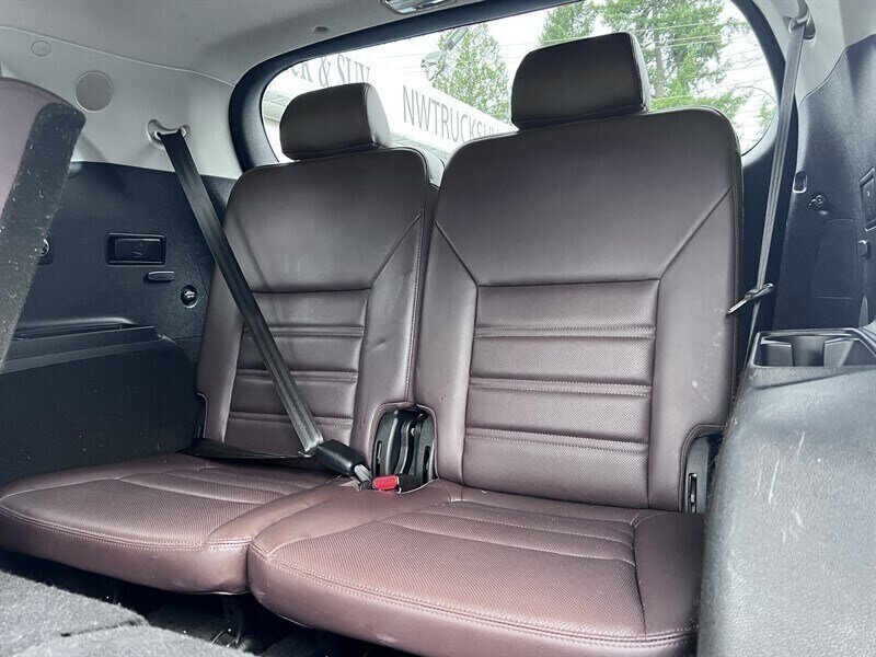 2019 Kia Sorento SXL Limited V6 3.3L V6, AWD, 7 Passenger, Leather Interior, Panoramic Moonroof, Heated and Cooking Seats, Heated Steering Wheel, Navigation, Backup Camera, 360 View Camera, Power Liftgate. - Photo 19 - Milwaukie, OR 97267