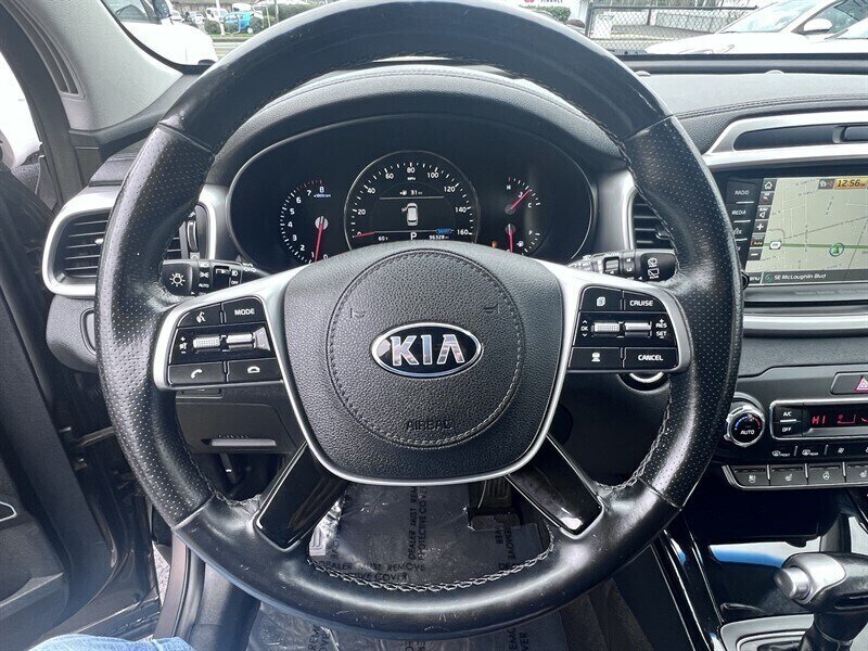 2019 Kia Sorento SXL Limited V6 3.3L V6, AWD, 7 Passenger, Leather Interior, Panoramic Moonroof, Heated and Cooking Seats, Heated Steering Wheel, Navigation, Backup Camera, 360 View Camera, Power Liftgate. - Photo 25 - Milwaukie, OR 97267