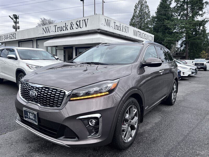 2019 Kia Sorento SXL Limited V6 3.3L V6, AWD, 7 Passenger, Leather Interior, Panoramic Moonroof, Heated and Cooking Seats, Heated Steering Wheel, Navigation, Backup Camera, 360 View Camera, Power Liftgate. - Photo 1 - Milwaukie, OR 97267